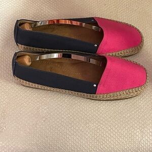 Aerosoles women’s pink/blue fabric, espadrille flat slip on Size 10.5 M-US.
